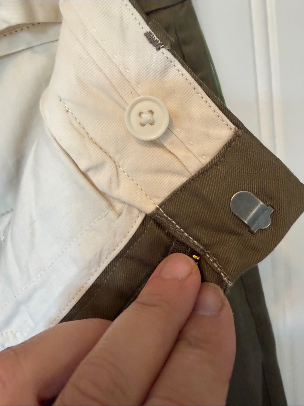 NWT AE77 Premium Pleated Trouser Pant Olive Size 4 Regular - Picture 12 of 16